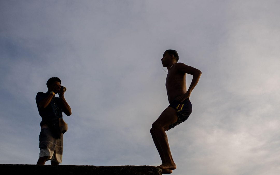 A (Re)existência das Juventudes Periféricas através da Fotografia