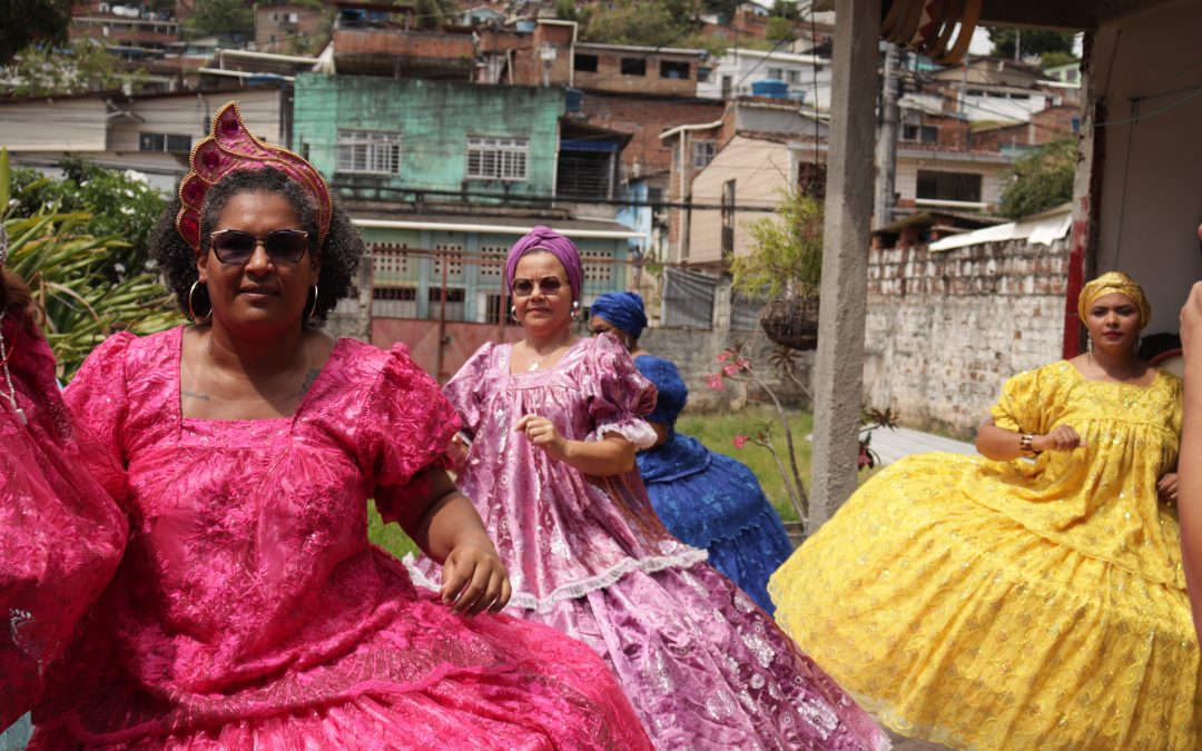 Documentário Leoas retrata a força das mulheres na história do Maracatu Leão Coroado